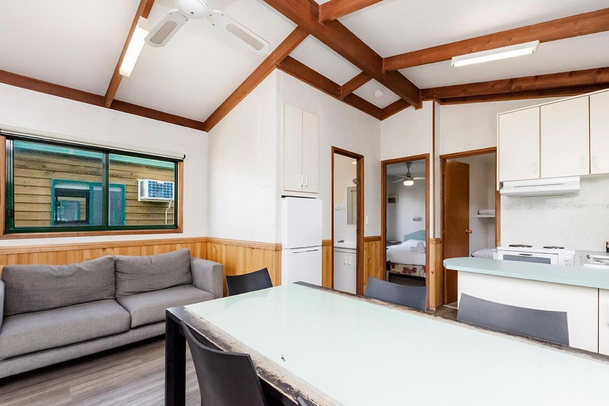พอร์ตแลนด์ฮอลิเดย์วิลเลจ Hotel ภายนอก รูปภาพ