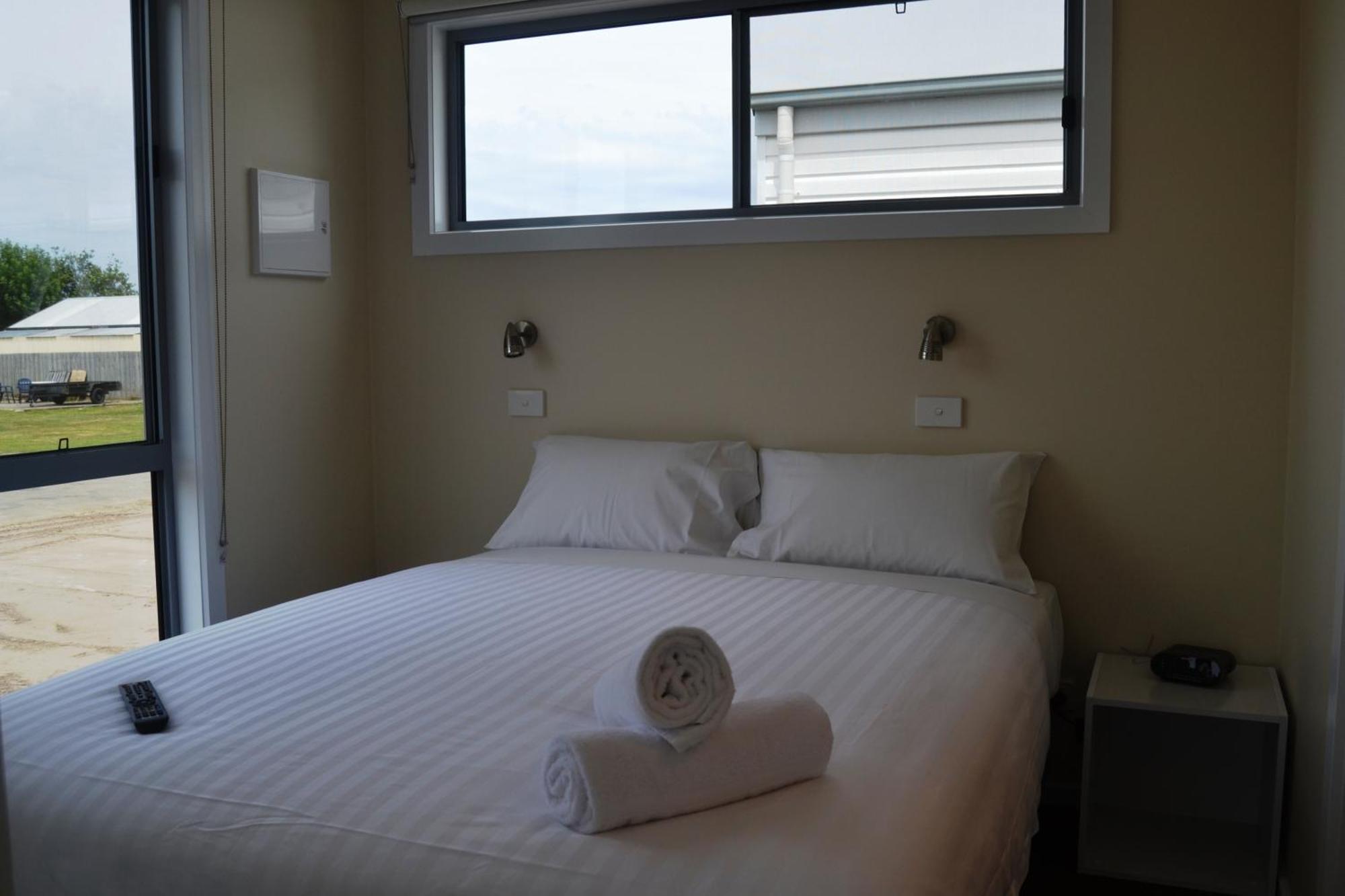 พอร์ตแลนด์ฮอลิเดย์วิลเลจ Hotel ภายนอก รูปภาพ