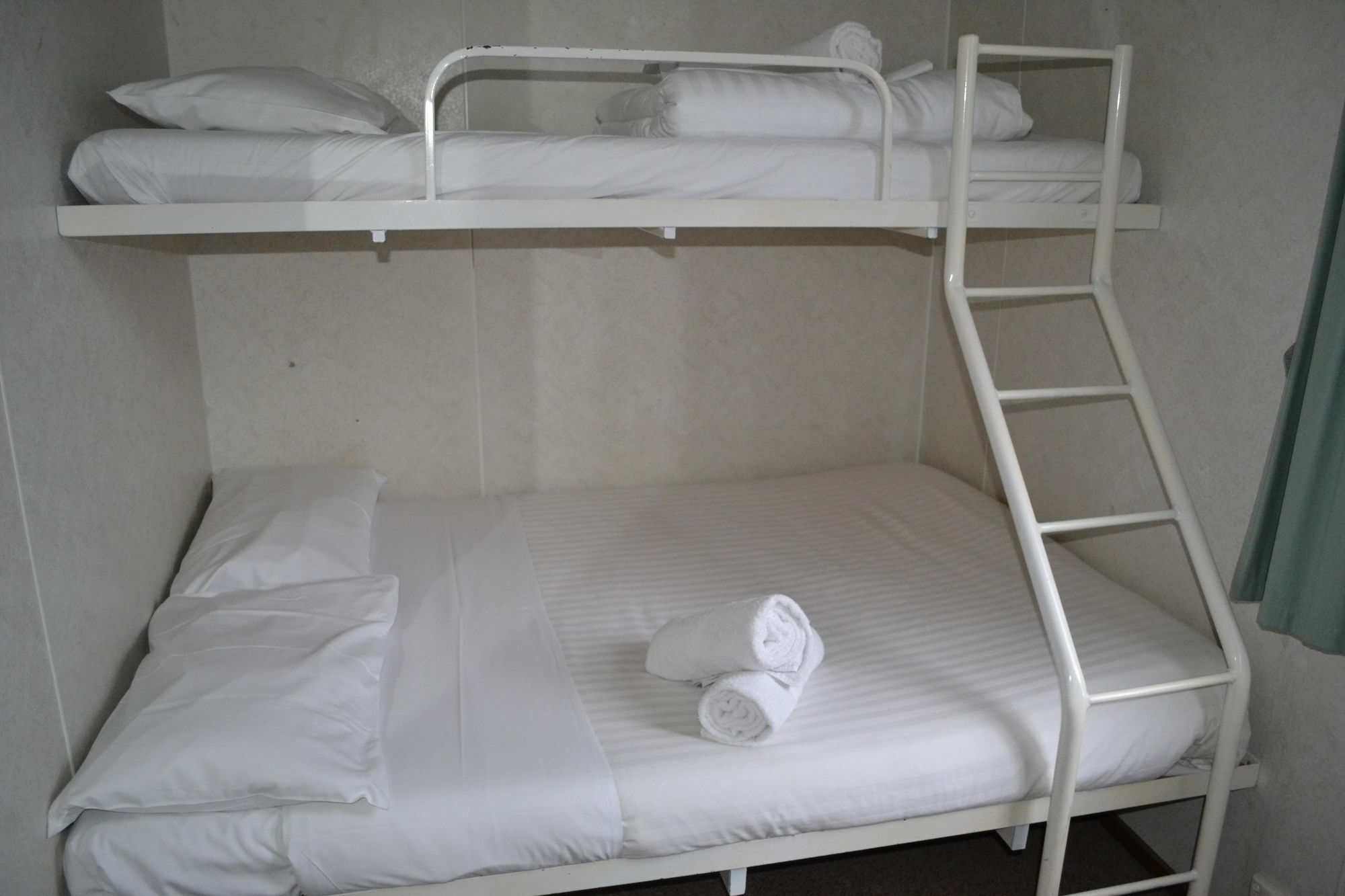 พอร์ตแลนด์ฮอลิเดย์วิลเลจ Hotel ภายนอก รูปภาพ